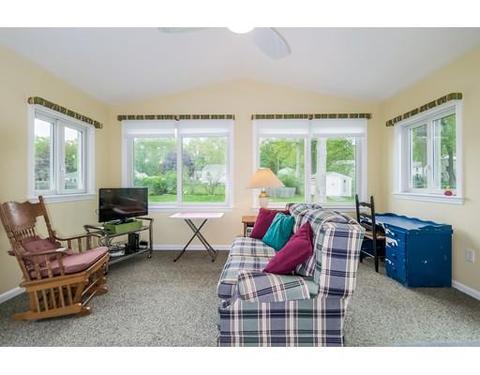 99 Louis Rd, Springfield, MA 01118 photo 12