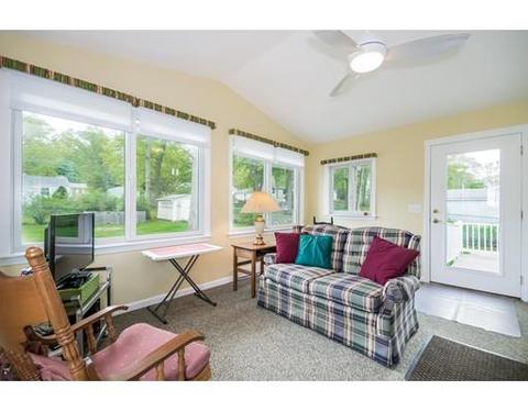 99 Louis Rd, Springfield, MA 01118 photo 13