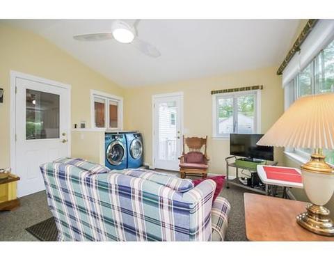 99 Louis Rd, Springfield, MA 01118 photo 14