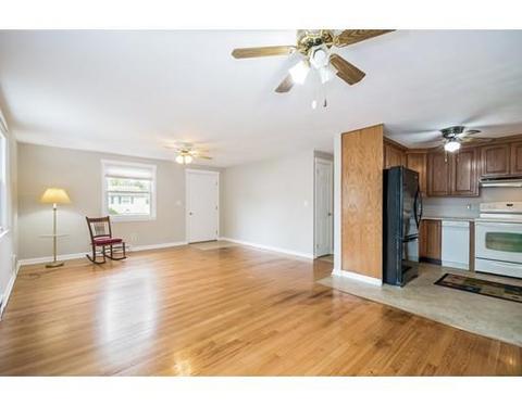 99 Louis Rd, Springfield, MA 01118 photo 8