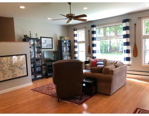92 Hull St, Beverly, MA 01915 photo 5