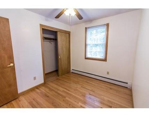 3 James St, Webster, MA 01570 photo 10