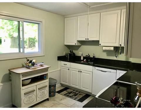92 Bailey St, Worcester, MA 01602 photo 11