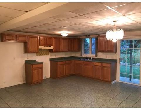 47 Nightingale St, Fall River, MA 02721 photo 6