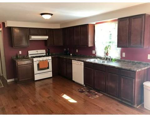 13 Arnold St, West Wareham, MA 02576 photo 4