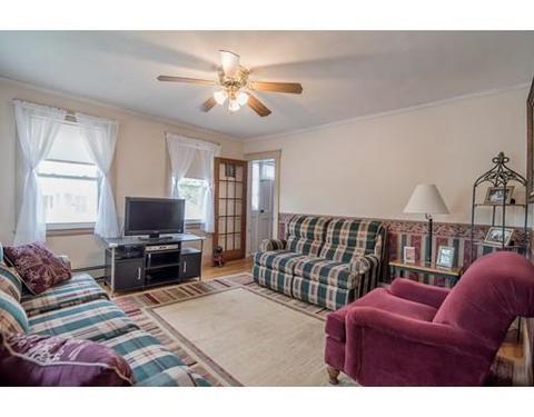 19 Wright St, Stoneham, MA 02180 photo 9