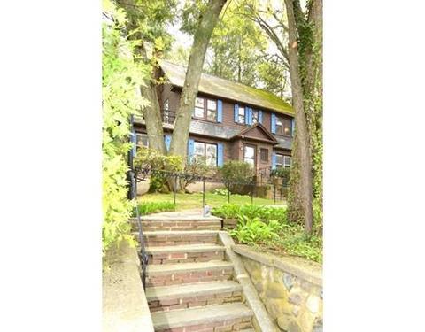 56 Devonshire Rd, Newton, MA 02468 photo 2
