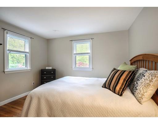  4 Long Hill Rd, Pembroke, MA 02359 photo 15