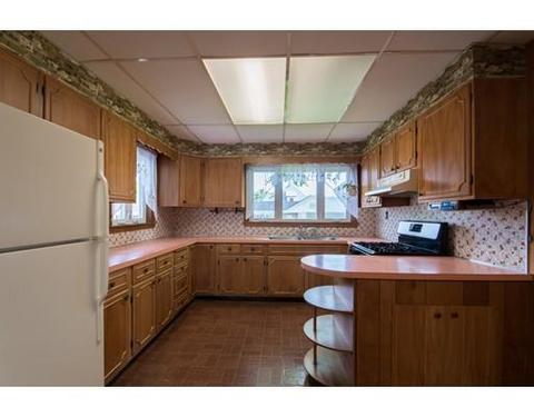 45 Niagara St, Fall River, MA 02721 photo 6
