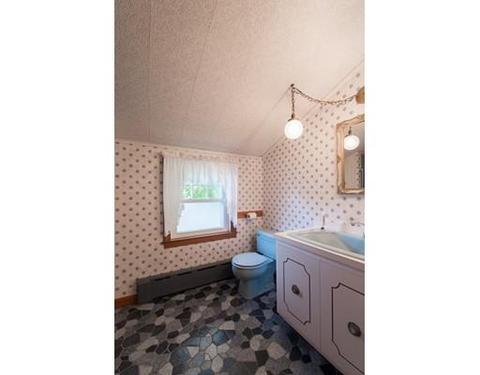 45 Niagara St, Fall River, MA 02721 photo 23