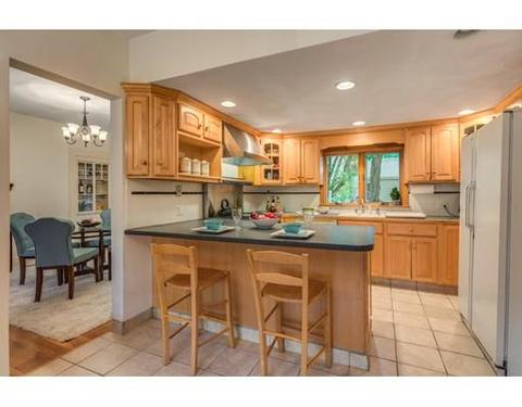 41 Hancock St, Reading, MA 01867 photo 17