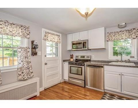 243 Heard St, Worcester, MA 01604 photo 8
