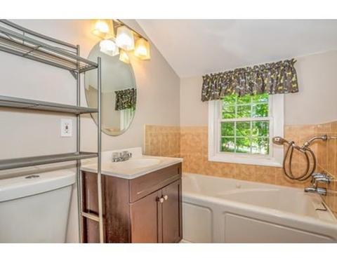 243 Heard St, Worcester, MA 01604 photo 21