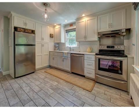 10 Morrison St, Uxbridge, MA 01569 photo 4
