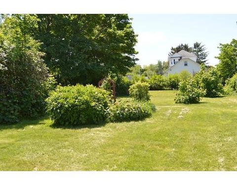 63 Friendship St, Fall River, MA 02724 photo 3