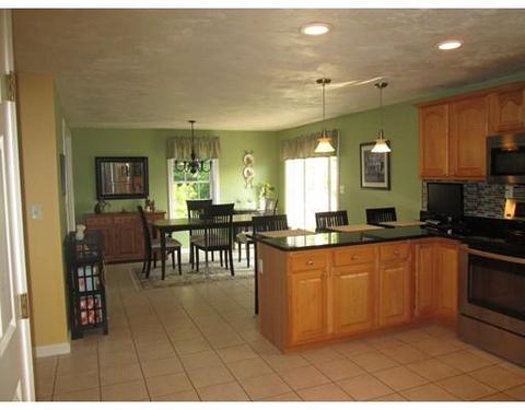 21 Malden Dr, Webster, MA 01570 photo 7