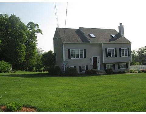 21 Malden Dr, Webster, MA 01570 photo 2