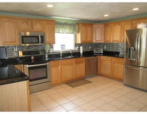 21 Malden Dr, Webster, MA 01570 photo 6