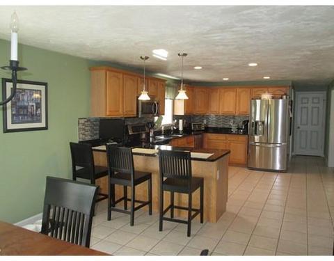 21 Malden Dr, Webster, MA 01570 photo 9