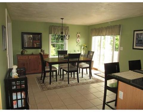 21 Malden Dr, Webster, MA 01570 photo 8