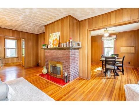 55 Crown St, Springfield, MA 01108 photo 11