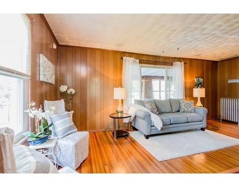 55 Crown St, Springfield, MA 01108 photo 8
