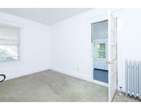 55 Crown St, Springfield, MA 01108 photo 17