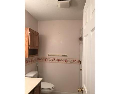 11 Castlegate Dr #B, Springfield, MA 01129 photo 15