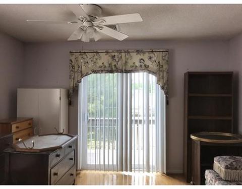 11 Castlegate Dr #B, Springfield, MA 01129 photo 5