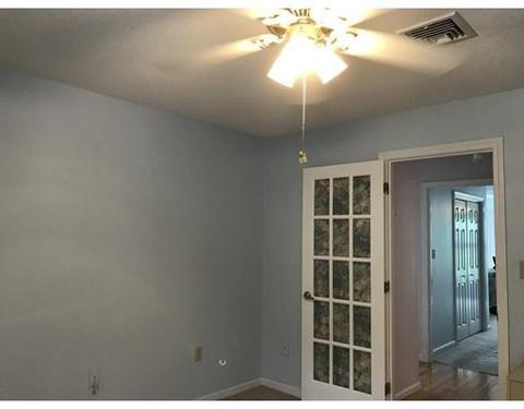 11 Castlegate Dr #B, Springfield, MA 01129 photo 9