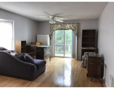 11 Castlegate Dr #B, Springfield, MA 01129 photo 3