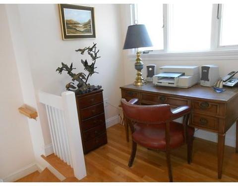 135 Paddock Cir, Mashpee, MA 02649 photo 21