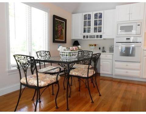 135 Paddock Cir, Mashpee, MA 02649 photo 10