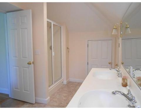 135 Paddock Cir, Mashpee, MA 02649 photo 20