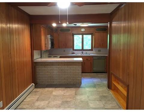 81 Lakeside Ave, Webster, MA 01570 photo 6