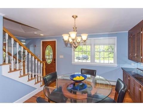 30 Marble St, Gloucester, MA 01930 photo 9