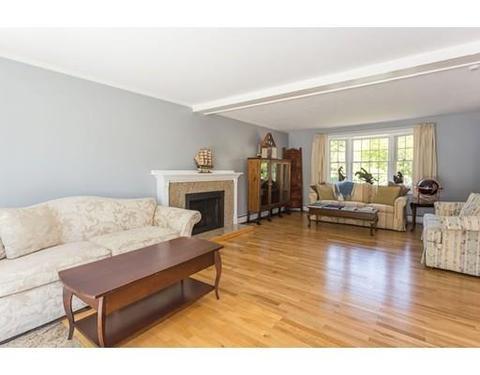 30 Marble St, Gloucester, MA 01930 photo 14