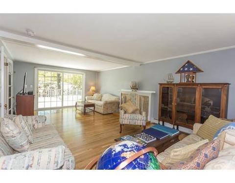 30 Marble St, Gloucester, MA 01930 photo 13