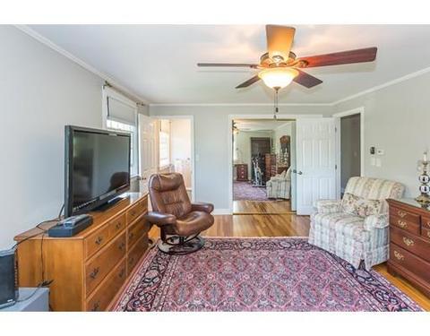 30 Marble St, Gloucester, MA 01930 photo 22