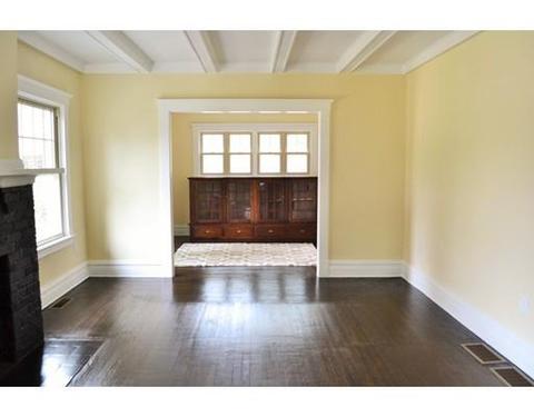 39 Trinity Ter, Springfield, MA 01108 photo 8