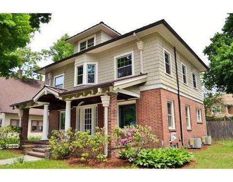 39 Trinity Ter, Springfield, MA 01108 photo 6