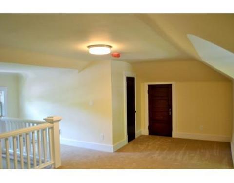 39 Trinity Ter, Springfield, MA 01108 photo 26