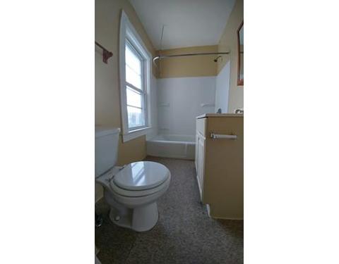 98 Andrew St, Springfield, MA 01109 photo 7