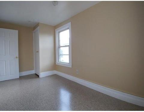 98 Andrew St, Springfield, MA 01109 photo 9