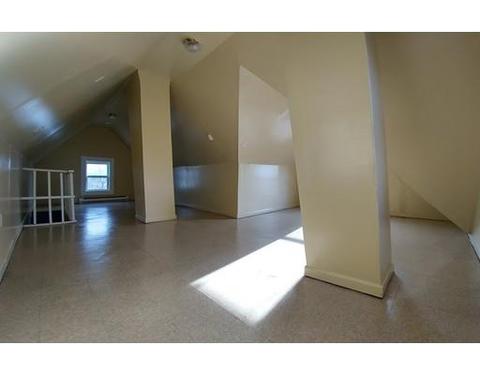 98 Andrew St, Springfield, MA 01109 photo 17