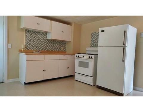 98 Bay St, Springfield, MA 01109 photo 4