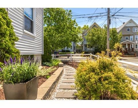 38 Summit Ave, Everett, MA 02149 photo 2