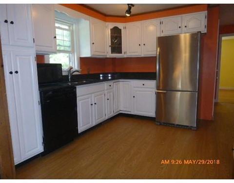 30 Bailey St, Worcester, MA 01602 photo 11