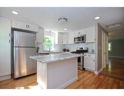 21 Moss Rd, Springfield, MA 01119 photo 5
