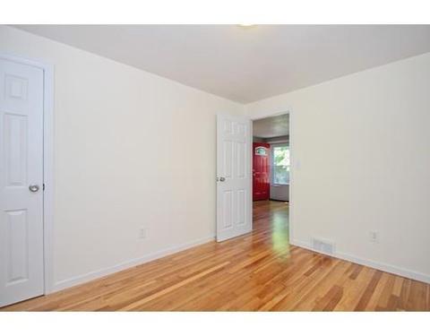 21 Moss Rd, Springfield, MA 01119 photo 15